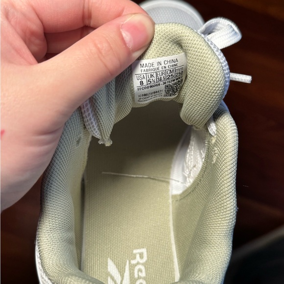 Reebok White Woman Sneakers - Picture 7 of 7